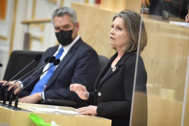 Nationalratsabgeordnete Andrea Kuntzl (SPÖ) am Wort