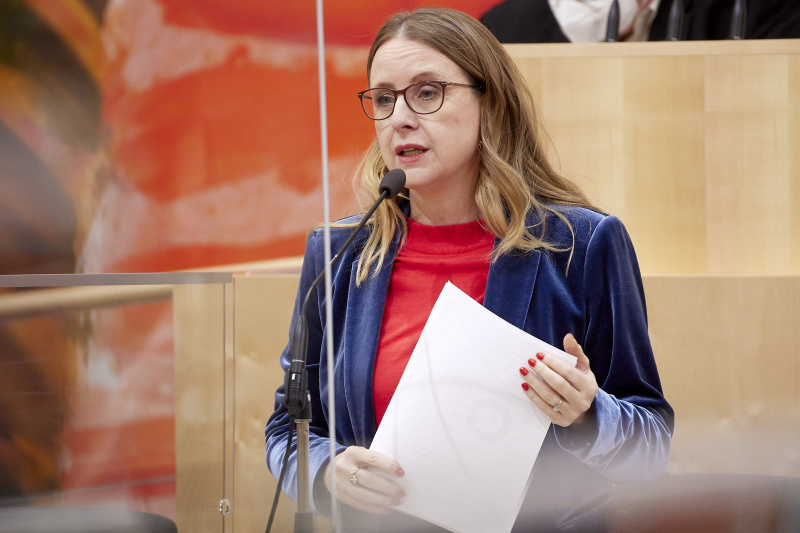 Rede von Wirtschaftsministerin Margarete Schramböck (ÖVP)