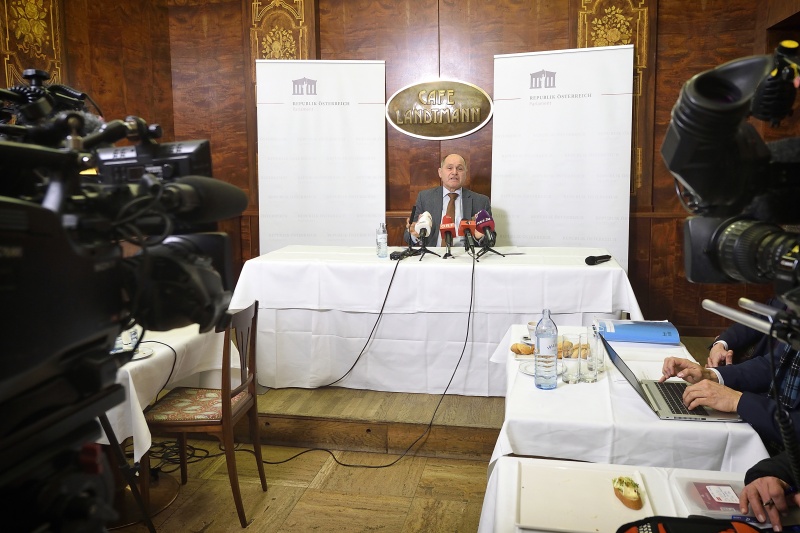 Nationalratspräsident Wolfgang Sobotka (ÖVP) bei seinem Jahresrückblick vor MedienvertreterInnen