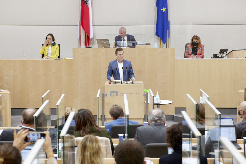 Am Rednerpult Bundesrat Florian Krumböck (ÖVP)