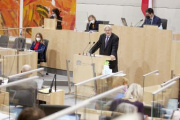 Fragestunde, am Rednerpult Bundesrat Stefan Schennach (SPÖ)