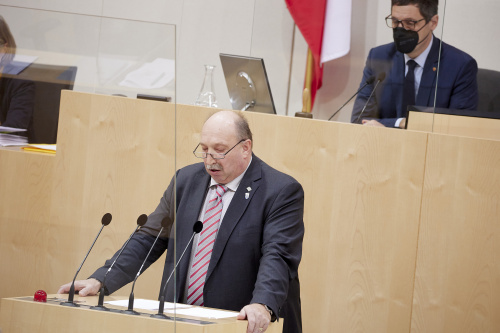 Fragestunde, am Rednerpult Bundesrat Michael Bernard (FPÖ)