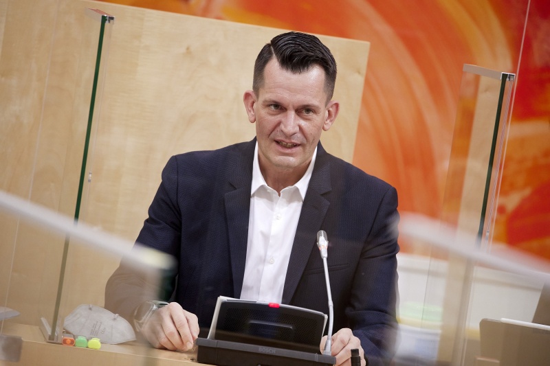 Rede von Gesundheitsminister Wolfgang Mückstein (GRÜNE)