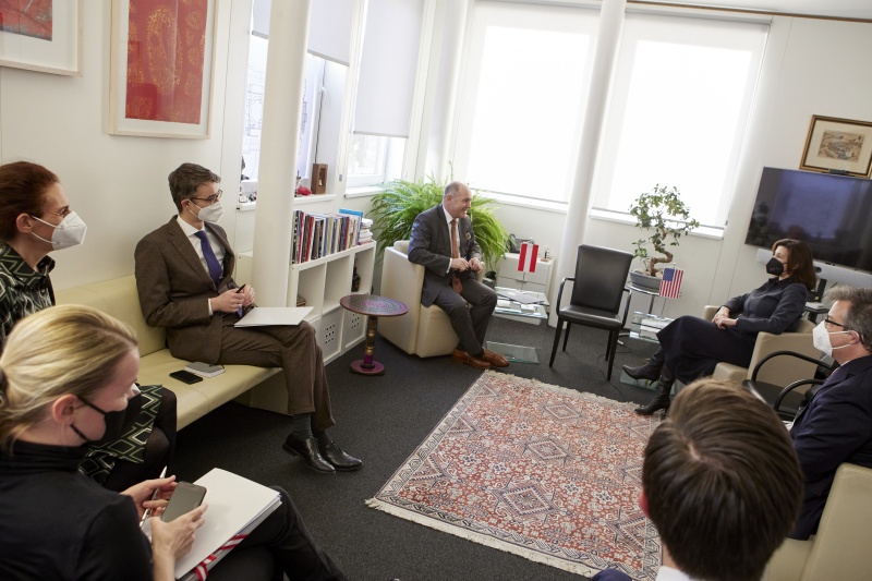 Von links: Nationalratspräsident Wolfgang Sobotka (ÖVP), US-Botschafterin I.E. Victoria Reggie Kennedy