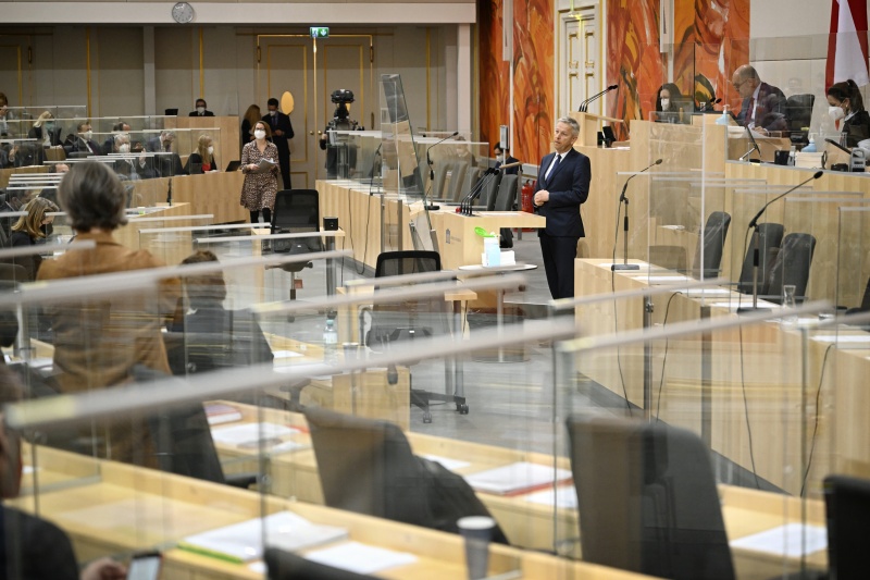 Am Rednerpult: Nationalratsabgeordneter Reinhold Lopatka (ÖVP)