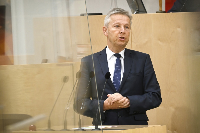 Am Rednerpult: Nationalratsabgeordneter Reinhold Lopatka (ÖVP)