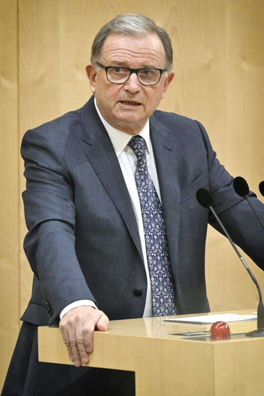 Am Rednerpult: Nationalratsabgeordneter Karlheinz Kopf (ÖVP)