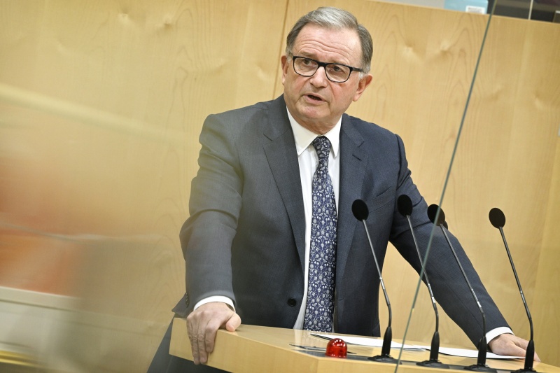 Am Rednerpult: Nationalratsabgeordneter Karlheinz Kopf (ÖVP)