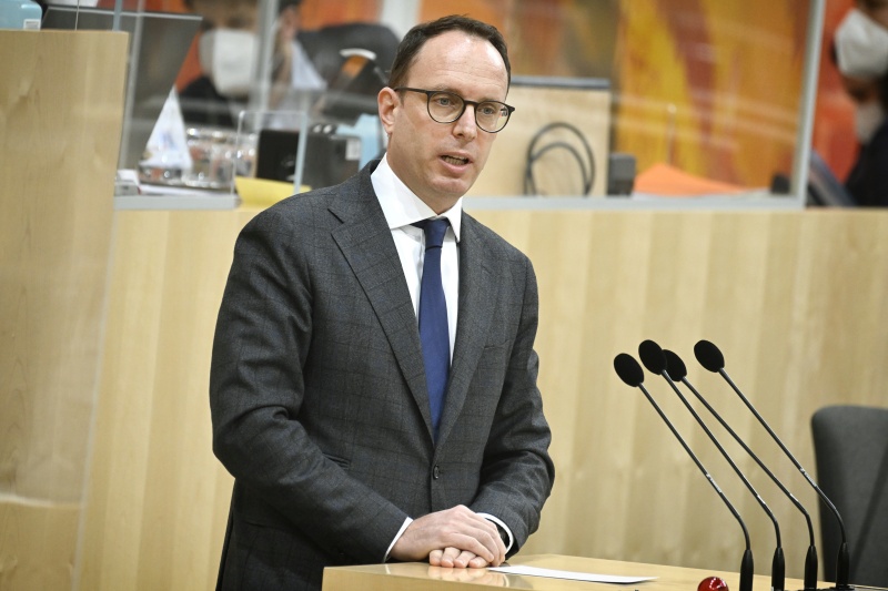 Am Rednerpult: Nationalratsabgeordneter Andreas Ottenschläger (ÖVP)