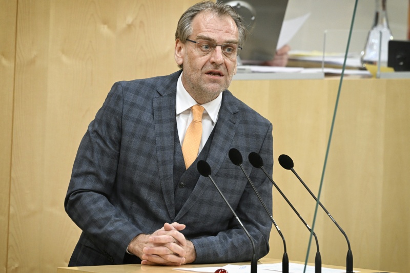 Am Rednerpult: Nationalratsabgeordneter Andreas Kollross (SPÖ)