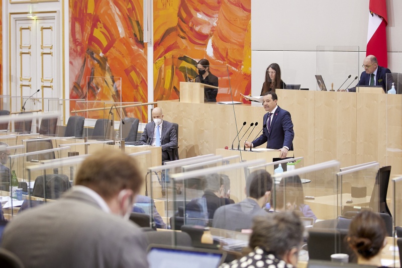 Am Rednerpult: Nationalratsabgeordneter Gerald Loacker (NEOS)