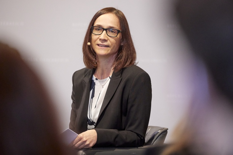 Moderation durch Leiterin der Abteilung Öffentliches Recht und Legistik der Parlamentsdirektion Carina Neugebauer