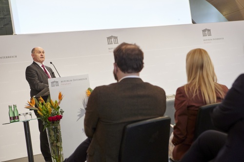 Am Rednerpult Nationalratspräsident Wolfgang Sobotka (ÖVP)