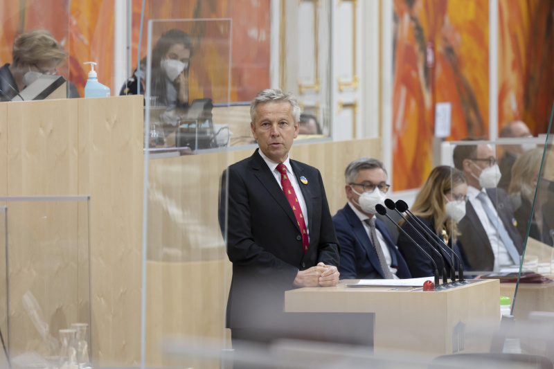 Am Rednerpult: Nationalratsabgeordneter Reinhold Lopatka (ÖVP)