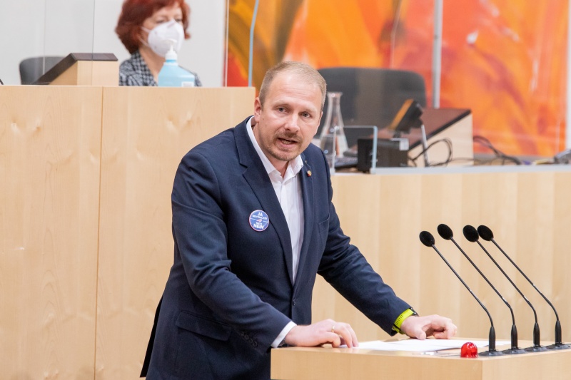 Bundesrat Markus Leinfellner (FPÖ) am Rednerpult