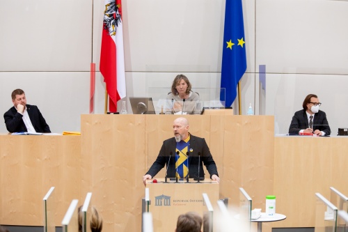 Bundesrat Marco Schreuder (GRÜNE) am Rednerpult