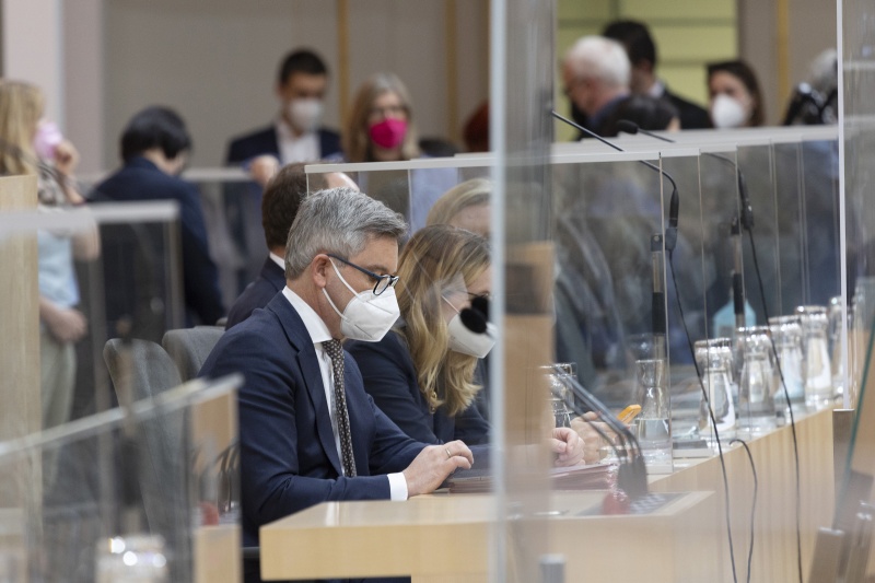 Auf der Regierungsbank: Finanzminister Magnus Brunner (ÖVP)