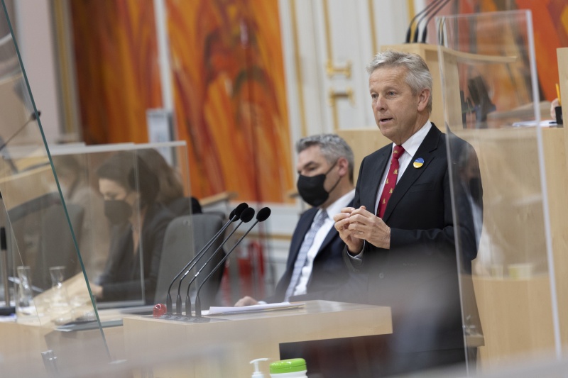 Am Rednerpult: Nationalratsabgeordneter Reinhold Lopatka (ÖVP)