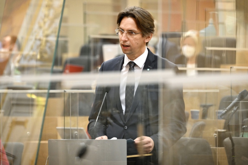 Fragestunde, Nationalratsabgeordneter Joachim Schnabel (ÖVP)