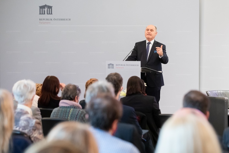 Einleitende Worte durch Nationalratspräsident Wolfgang Sobotka (ÖVP)