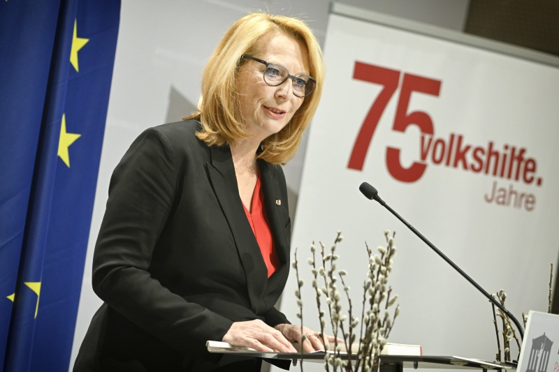 Begrüßung Zweite Nationalratspräsidentin Doris Bures (SPÖ)