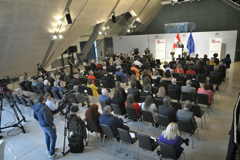 Begrüßung Zweite Nationalratspräsidentin Doris Bures (SPÖ)