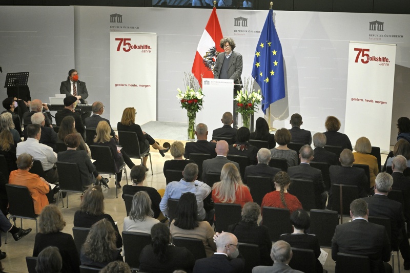 Autor des Buches Alexander Emanuely