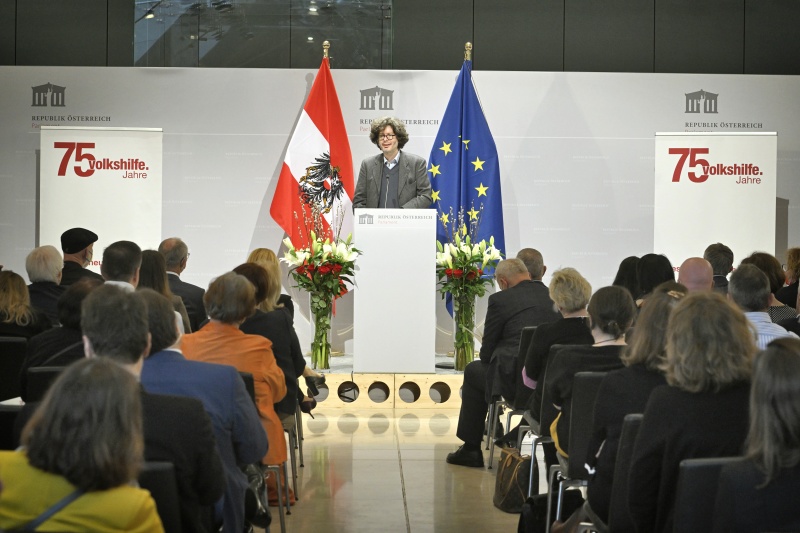 Autor des Buches Alexander Emanuely