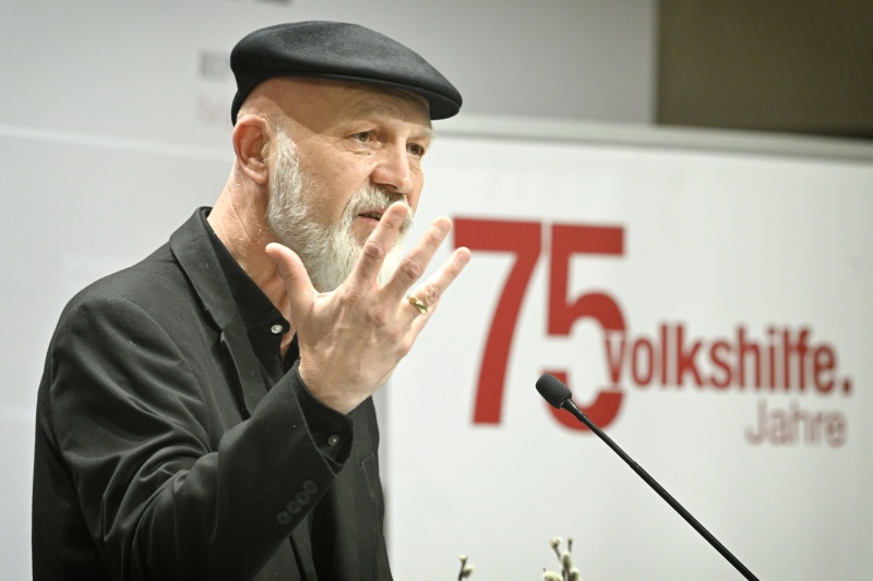 Rede von Geschäftsführer der Volkshilfe Erich Fenninger