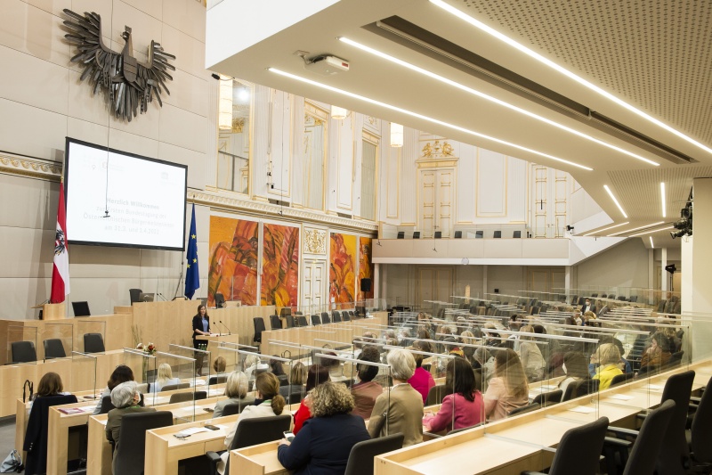 Grußworte von Staatssekretärin Claudia Plakolm (ÖVP)