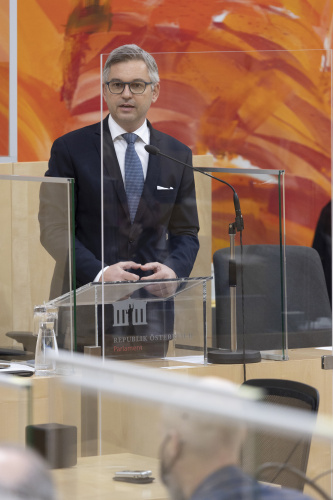 Finanzminister Magnus Brunner (ÖVP) auf der Regierungsbank