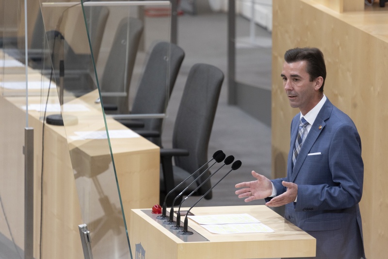 Aktuelle Stunde: Bundesrat Josef Ofner (FPÖ) am Rednerpult