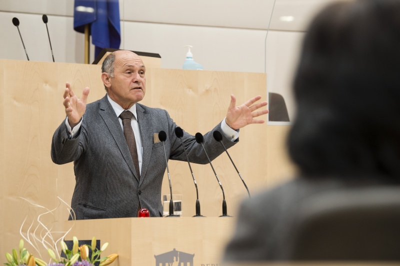 Am Rednerpult: Nationalratspräsident Wolfgang Sobotka (ÖVP) bei seinen Eröffnungsworten