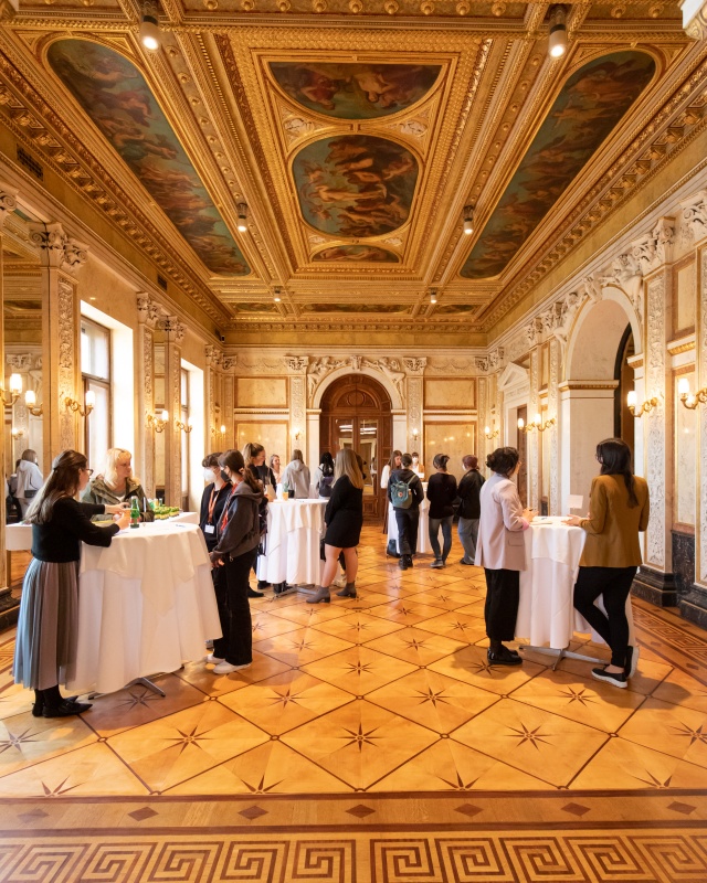 Programmpunkt Karrieren im Hohen Haus I.: Get-together mit Mitarbeiterinnen der Parlamentsdirektion