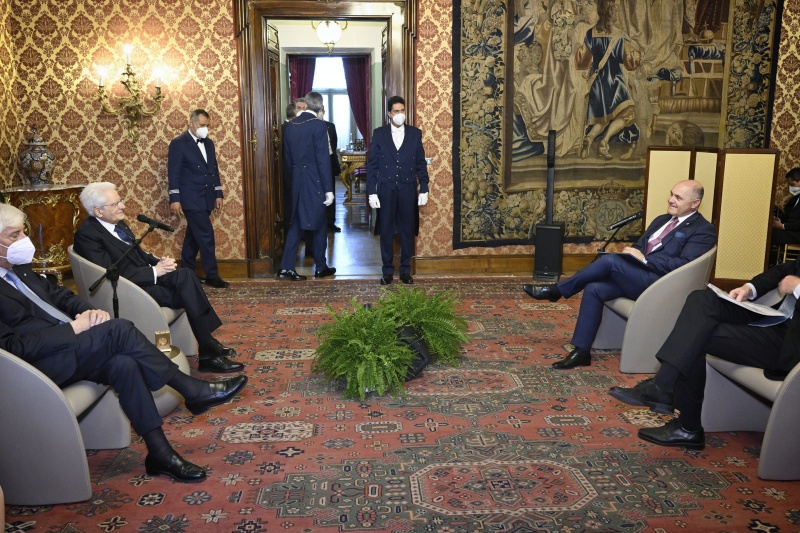 Aussprache. Von links: Präsident der italienischen Republik Sergio Matarella, Nationalratspräsident Wolfgang Sobotka (ÖVP)