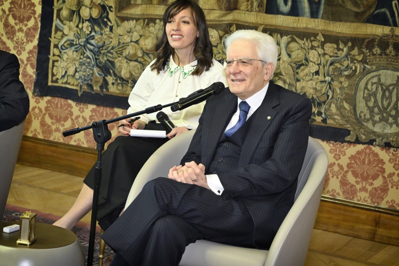 Aussprache: Präsident der italienischen Republik Sergio Matarella
