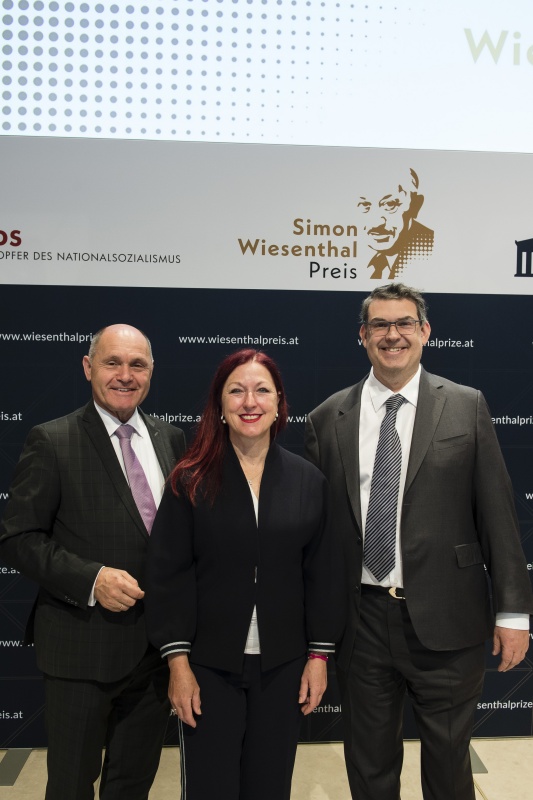 Von links: Nationalratspräsident Wolfgang Sobotka (ÖVP), Nationalfondgeneralsekretärin Hannah Lessing, Präsident der Israelitischen Kultusgemeinde Wien Oskar Deutsch