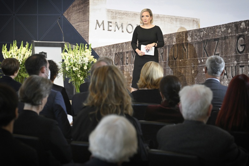 Moderation Rebekka Salzer