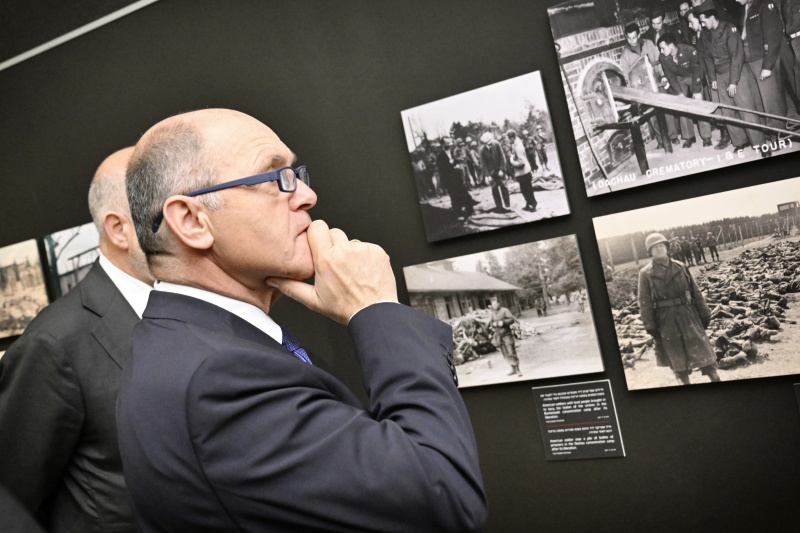 Besuch der internationalen Holocaust Gedenkstätte Yad Vashem