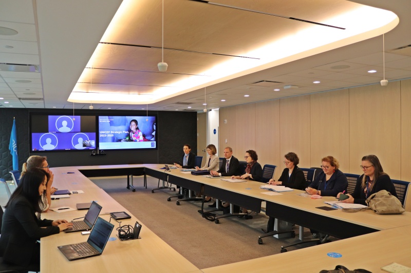 Treffen mit dem UNICEF Deputy Executive Director. Aussprache