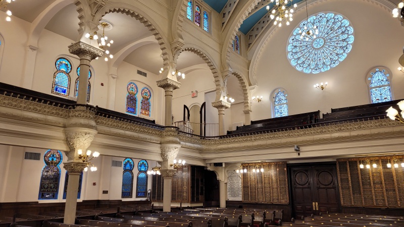 Besuch der Park East Synagogue