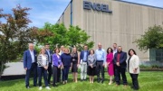 Besuch der ENGEL Machinery Inc. - Unternehmensführung und Gespräch mit regionalen Vertretern