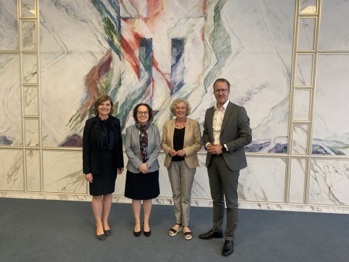 Von Links: Landesstatthalterin Schöbi-Fink, Bundesratspräsidentin Christine Schwarz-Fuchs (ÖVP), Landesrätin Katharina Wiesflecker, Landesrat Christian Gantner
