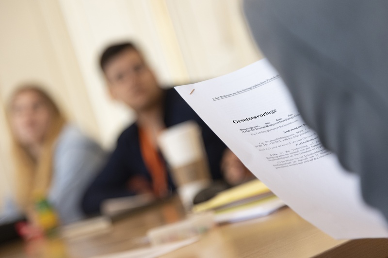 Debatte über die Lehrabschlussprüfung