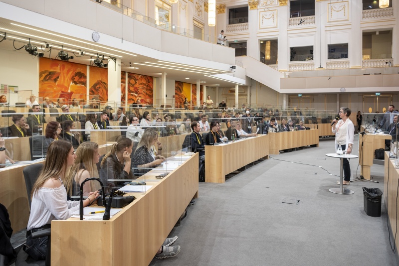 Abschließende Worte. Blick Richtung Veranstaltungsteilnehmer:innen