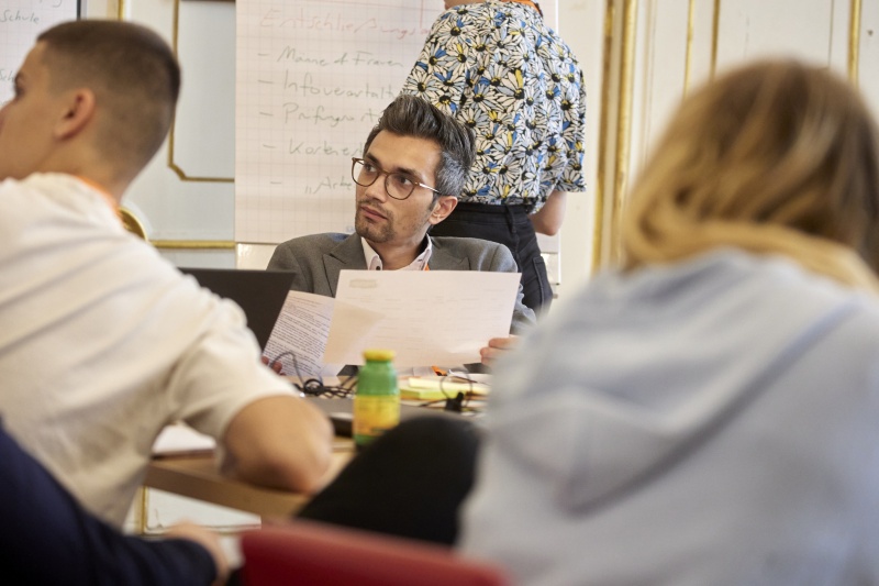Nationalratsabgeordneter Süleman Zorba (GRÜNE), Teilnehmer:innen bei der Klubsitzung