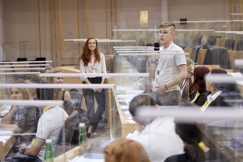 Wortmeldung aus dem Plenum