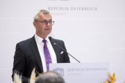 Einleitende Worte durch Dritter Nationalratspräsident Norbert Hofer (FPÖ)