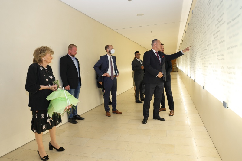 Treffen mit der Präsidentin der Israelitischen Kultusgemeinde für München und Oberbayern Charlotte Knobloch. Nationalratspräsident Wolfgang Sobotka (ÖVP) bei der Führung durch die Ohel-Jakob-Synagoge ...