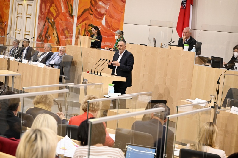 Am Rednerpult: Landeshauptmann Burgenland Hans Peter Doskozil zum Thema ‚Unsere Initiativen für eine starke Region‘